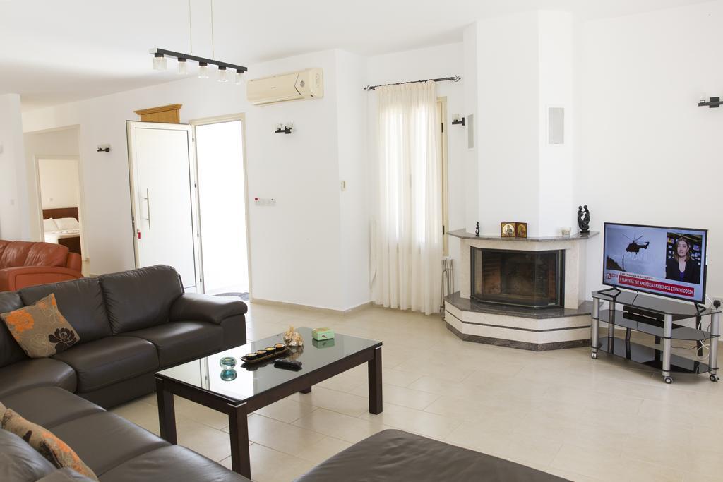 Eliofos Luxury Villa Polis Exteriör bild